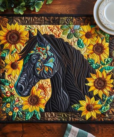Floral Sunflower Horse Quilted Placemat — Sunny Botanical Equine Design, Quilted Protection for Cheerful Farmhouse & Country-Style Tables