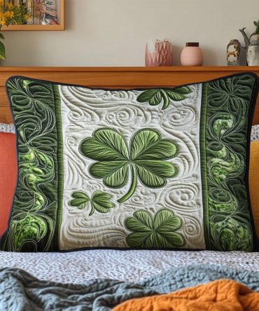 Emerald Forest Quilted Pillow Cover — Lush Botanical Decorative Sham, Deep Green Textured Quilting, Premium Fabric For Elegant Nature Décor