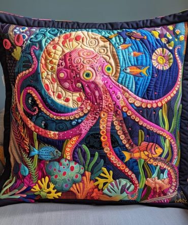 Sea Serenade Quilted Pillowcase — Tranquil Sea-Themed Quilted Decorative Pillow Cover With Soothing Ocean Hues For Relaxing Spaces