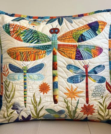 Winged Elegance Quilted Accent Pillow Cover — Luxury Feather Motif Throw Pillowcase, Soft Machine-Washable Cotton