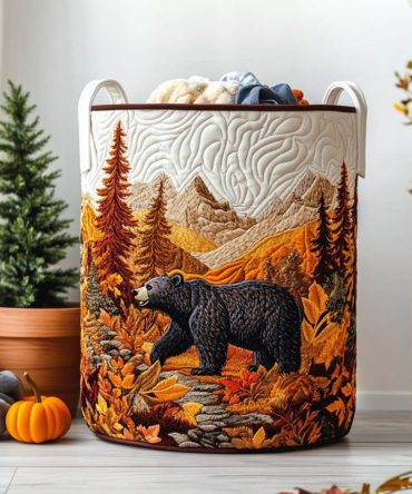 Autumn Bear Charm Quilted Laundry Hamper – Cozy Collapsible Fabric Basket For Kids’ Rooms, Washable Decorative Storage With Handles