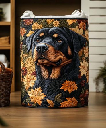 Autumn Watcher Quilted Laundry Hamper — Rustic Fall-Themed Collapsible Fabric Basket For Laundry, Blankets & Seasonal Storage