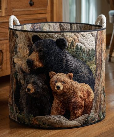 Bear Haven Quilted Laundry Hamper — Rustic Bear-Themed Foldable Laundry Basket With Handles For Practical & Pretty Storage
