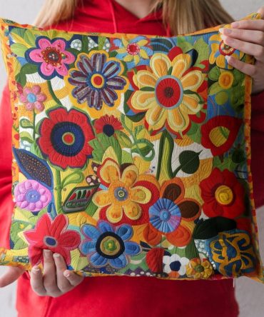Blooming Radiance Quilted Pillow Cover — Vibrant Floral Decorative Throw Pillowcase, Soft-Feel Quilting, Machine-Washable For Easy Styling