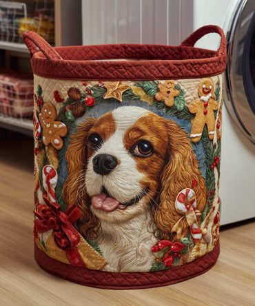 Cavalier Christmas Cookie Quilted Laundry Hamper — Festive Holiday Fabric Laundry Bin With Handles, Collapsible & Machine-Washable
