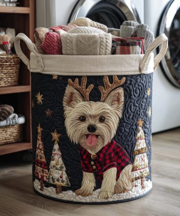 Christmas Yorkshire Quilted Hamper: Charming Holiday-Themed Laundry Basket For Festive Home Decor & Seasonal Storage