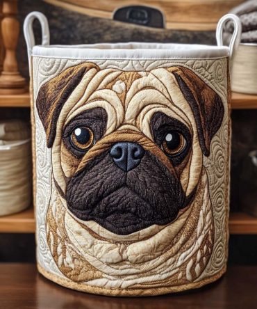 Classic Cozy Pug Quilted Laundry Hamper — Charming Pug-Print Quilted Laundry Basket, Foldable With Reinforced Handles For Easy Transport