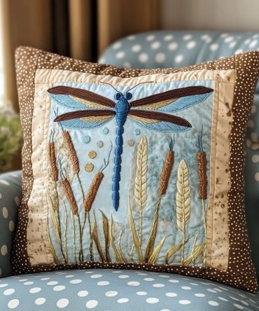 Wingspan Dragonfly Quilted Pillow Cover – Elegant Garden Motif Throw Case For Sofa & Bed, Textured Accent With Concealed Zipper