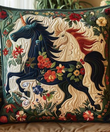 Dynamic Horse Design Quilted Pillow Cover - Modern Equestrian Throw Case, Textured Cotton-Blend Accent For Home And Stable