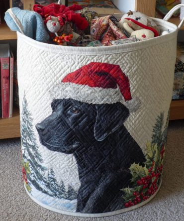 Evergreen Tail Quilted Laundry Hamper — Nature-Inspired Collapsible Clothes Basket With Durable Handles For Home & Cabin Organization