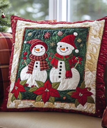 Festive Snowman Quilted Pillow Cover — Playful Christmas Snowman Throw Pillowcase, Holiday Decorative Accent For Home & Porch