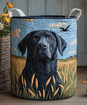Field Watch Quilted Laundry Hamper — Outdoor-Inspired Collapsible Laundry Basket With Reinforced Handles For Durable Everyday Use