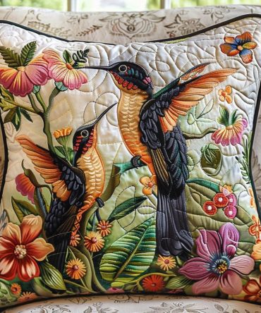 Hummingbird Couple Quilted Pillow Cover – Romantic Floral Bird Throw Pillowcase, Elegant Garden Accent For Sofa, Porch & Bedroom, Easy Care