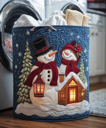 Frosty Couple Quilted Laundry Hamper — Charming Foldable Storage Basket, Padded Quilting, Easy-Carry Handles, Decorative Winter Organizer