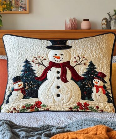 Frosty Friends Quilted Pillow Cover – Cute Snowman Holiday Pillowcase For Seasonal Décor, Soft Quilted Accent For Beds And Sofas