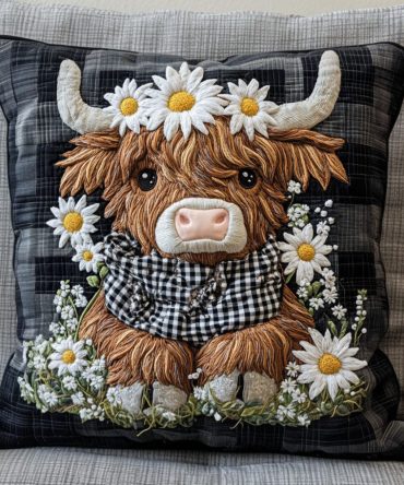 Gingham Daisy Cow Quilted Pillow Cover — Country Charm Throw With Check & Floral Motif , Textured Quilting, Easy‑Care Home Accent