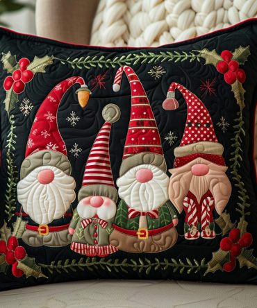 Quilted Gnome Holiday Hugs Pillow Cover - Cozy Christmas Throw Case, Soft Textured Accent For Sofa And Bedroom, Easy Care