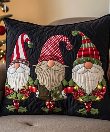 Festive Gnome Holiday Quilted Pillow Cover — Christmas Decorative Throw Pillow Case With Gnome Motif, Cozy Seasonal Accent, Machine-Washable