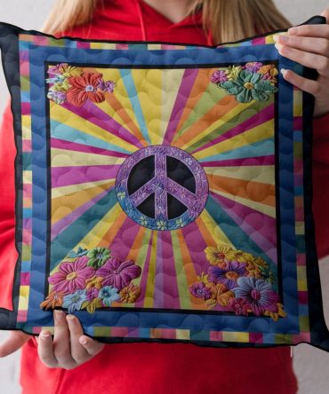 Groovy Vibes Quilted Decorative Pillow Cover — Retro-Inspired Bold Pattern In Soft Cotton-Blend For Funky Living & Bedroom Accents