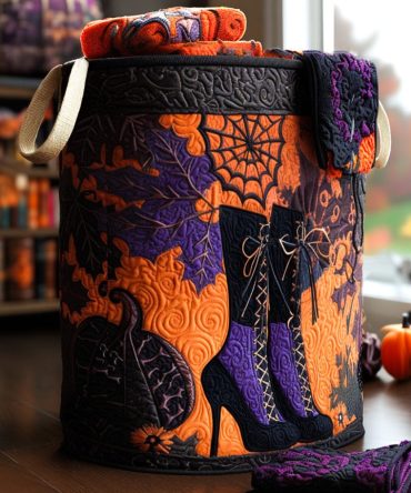 Haunted Charm Quilted Hamper — Spooky Chic Large Laundry Basket For Home, Collapsible Fabric Storage With Handles For Dorm & Bathroom