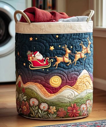 Festive Santa Quilted Holiday Laundry Hamper — Cheerful Christmas Collapsible Fabric Basket With Seasonal Print For Gifting