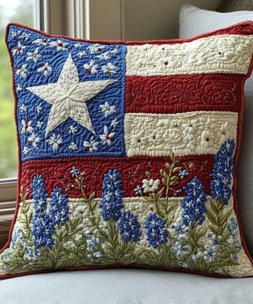 Lone Star Rising Quilted Pillow Cover – Patriotic Texas Accent Pillowcase, Soft Quilted Throw For Sofa, Bed & Outdoor Covered Spaces