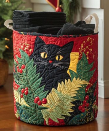 Festive 'Meowy Christmas' Quilted Laundry Hamper — Holiday Cat Print Fabric Basket, Foldable Gift-Ready Storage For Seasonal Decor & Laundry