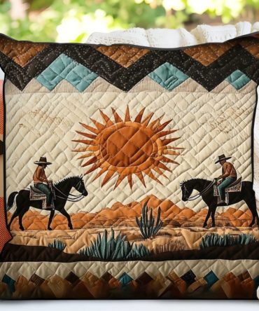 Rustic Heritage Quilted Throw Pillow Cover — Weathered Texture Decorative Cushion, Warm Earthy Accent For Cabin And Farmhouse Decor