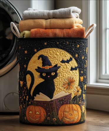 Moonlight Cat Quilted Storage Basket — Elegant Foldable Laundry Hamper With Moonlit Cat Print, Durable Handles & Padded Quilting