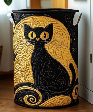 Moonlight Paws Quilted Cat Storage Hamper — Soft Moon Motif Foldable Laundry Basket For Nursery, Kids & Bedroom; Lightweight, Durable & Collapsible