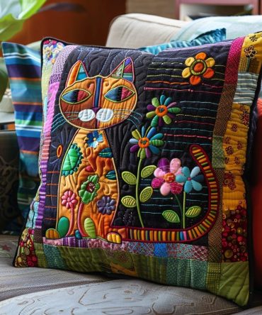 Multicolor Cats Quilted Pillow Cover - Bold Decorative Pillow Sham, Playful Pattern, Soft Cotton, Perfect Gift For Cat Lovers
