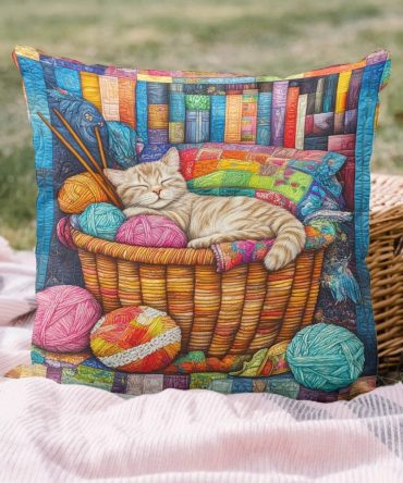 Cozy Quilted Cat Pillow Cover — Sleepy Feline Decorative Throw Pillowcase For Bed & Sofa, Soft Hypoallergenic, Machine-Washable