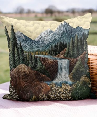 Nature Rest Quilted Pillow Cover — Calm Botanical Bedding Accent, Soft Quilted Texture, Durable Zip For Easy Care And Everyday Comfort
