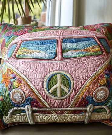 Peaceful Wanderlust Quilted Pillow Cover – Scenic Travel-Inspired Decorative Case, Soft Cotton Blend, Machine Washable, Hidden Zipper Accent