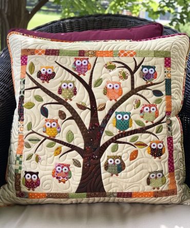 Charming Quilted Owl Throw Pillow Cover — Soft Decorative Cotton-Blend Case For Nursery, Kids & Boho Living Room Décor, Machine Washable