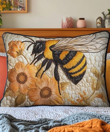 Sweet Swarm Quilted Accent Pillow Cover — Charming Bee & Floral Motif, Quilted Throw Sham For Cottagecore, Farmhouse & Nature-Themed Spaces