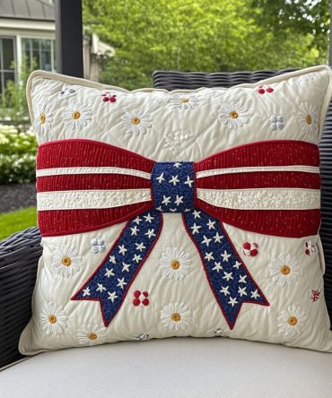 Classic Red, White & Blue Bouquet Quilted Pillowcase — Decorative Patriotic Throw Pillow Cover For Living Room, Porch & Holiday Styling