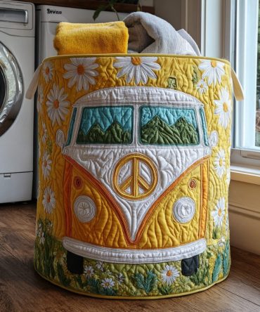 Retro Wander Quilted Hamper - Vintage-Inspired Collapsible Laundry Basket & Fabric Storage Bin For Stylish Home Organization