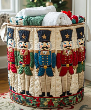 Royal Nutcracker Quilted Holiday Hamper - Elegant Nutcracker Print Laundry Basket, Sturdy Collapsible Storage For Season Gifts