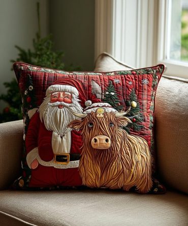 Santa Wish Quilted Holiday Pillow Cover — Cheerful Festive Throw Pillowcase With Embroidered Santa Motif For Seasonal Decorating
