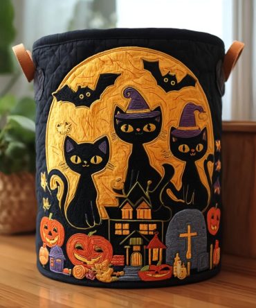 Spooky Whiskers Quilted Fabric Laundry Hamper — Halloween Cat Theme Foldable Laundry Basket With Handles, Festive Bedroom & Dorm Storage
