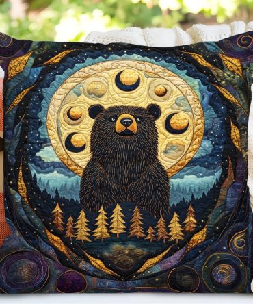 Sunset Wanderer Decorative Quilted Pillow Cover — Plush Throw Pillowcase For Living Room & Bedroom, Soft Cotton-Blend, Machine-Wash Friendly