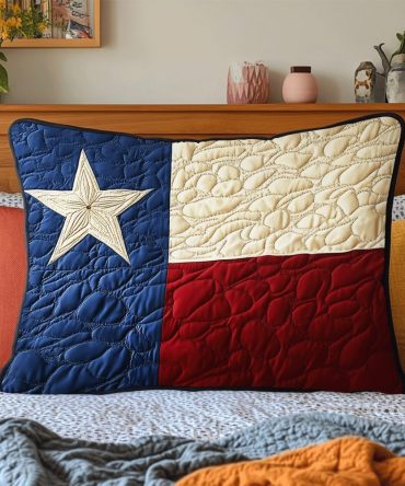 Texas Glory Quilted Decorative Pillowcase — Patriotic Floral Quilted Pillow Cover For Southwestern & Country-Style Home Accents
