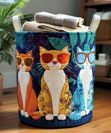 Warm Stripe Cat Quilted Laundry Hamper — Cozy Striped Cat Print Collapsible Fabric Basket With Reinforced Handles