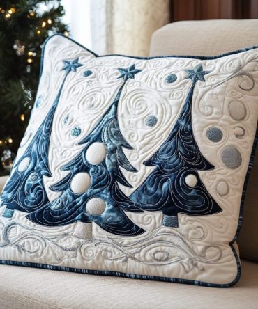Winter Delight Quilted Pillow Cover — Cozy Holiday Throw Pillowcase With Festive Motif For Seasonal Living Room & Bed Styling