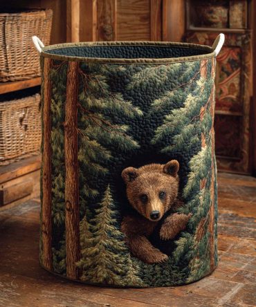 Woodland Cub Quilted Laundry Basket - Cute Nature-Themed Fabric Hamper For Kids’ Rooms & Nursery , Fold-Flat Laundry Bin, Playful Storage Organizer