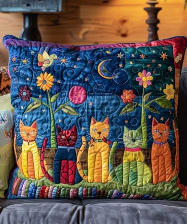Whimsical Cat Quilted Pillow Cover – Playful Whisker Design Decorative Throw Pillowcase, Soft Quilted Texture For Couch, Bed & Nursery