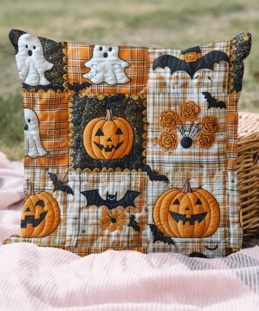 Witch'S Boots Halloween Quilted Throw Pillow Cover — Vintage Witch Boot Motif, Cozy Textured Fabric, 18X18In Spooky Accent