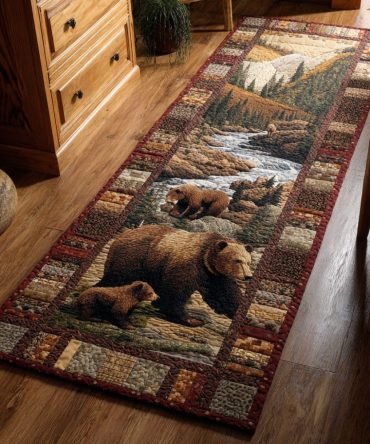 Golden Bear Woodland Runner Rug – Cozy Teddy Bear Motif Hallway Runner, Durable Low-Pile Mat With Non-Slip Backing For Nursery & Cabin