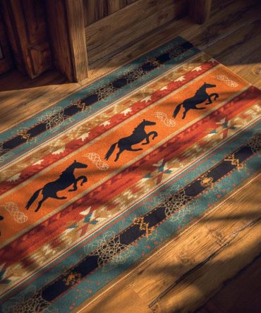 Golden Mane Warm-Tone Runner Rug — Luxurious Golden Hallway Runner, Low-Pile, Fade-Resistant, Anti-Slip, Machine-Washable, Premium Look